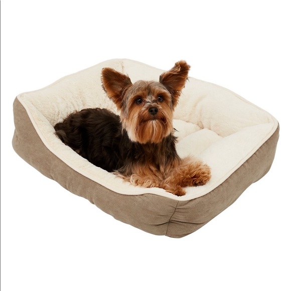 Frisco Rectangular Bolster Bed - Picture 2 of 3